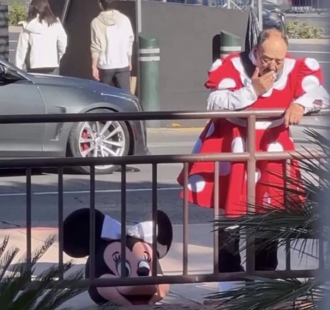 Minnie on Break