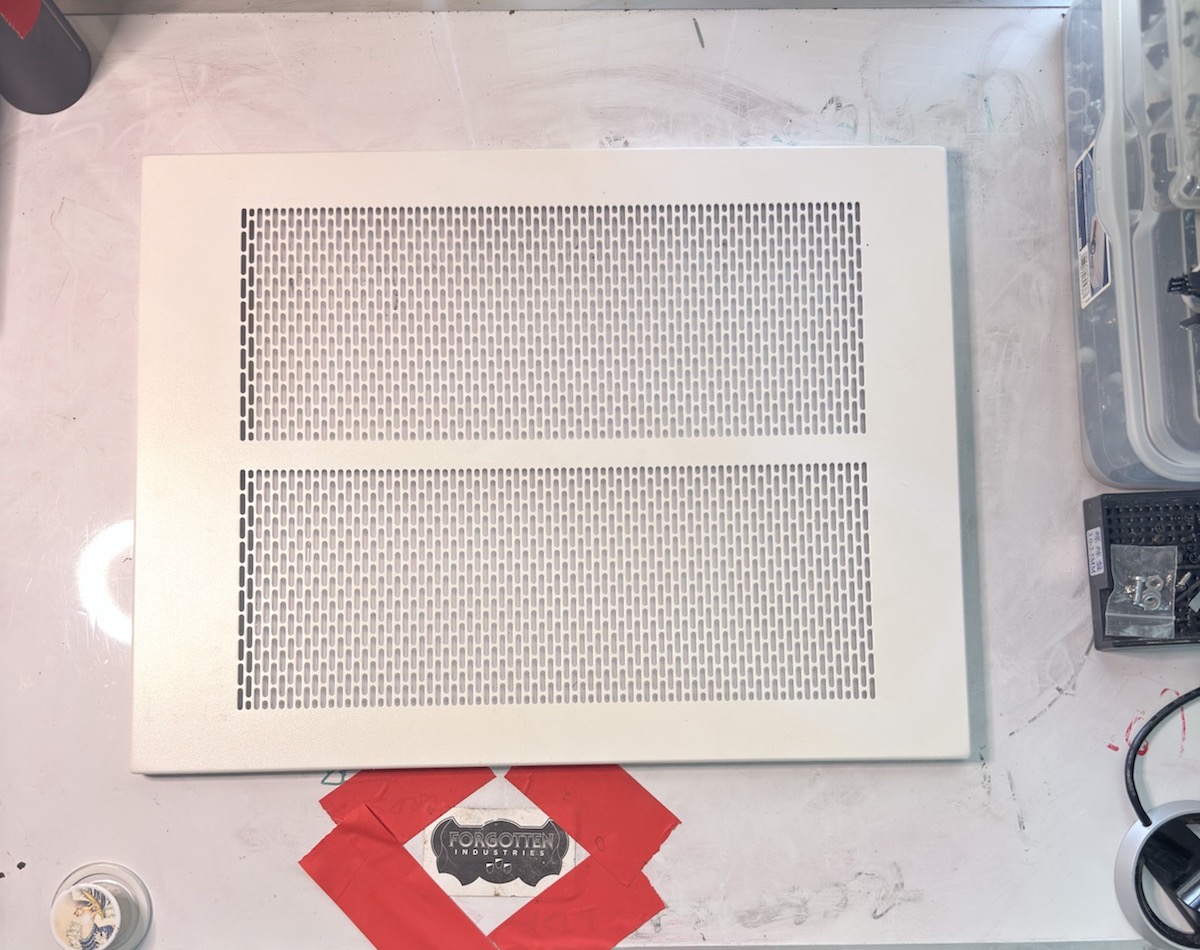 Ventilated Main Chassis Top Panel